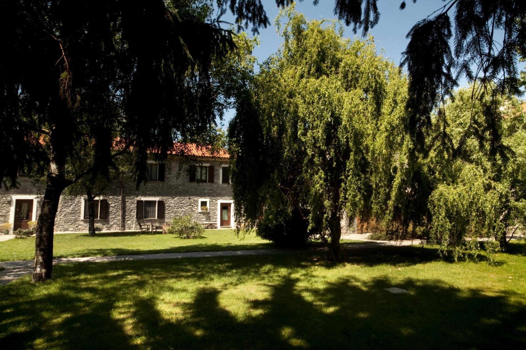 杰拉拉廖Cascina Borgofrancone公寓式酒店 外观 照片